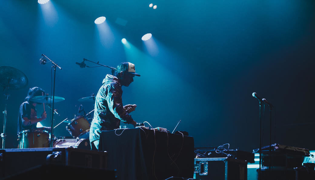 Концерт Crystal Castles в A2